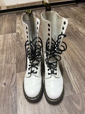 Dr. Marten’s White Lace-Up Combat Boots with Black Laces